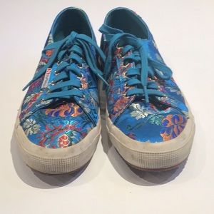 Embroidered silk superba shoes. 10
